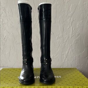 Gianni Bini Black Over the Knee Boots Sleek Leather Design